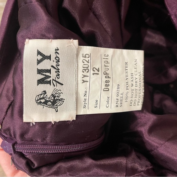 Y2K Evening Halter Gown Women’s Size 12 Small Purple Satin Beaded Prom Wedding - Picture 13 of 14